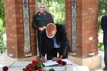 تجدید میثاق با شهدای دفاع مقدس